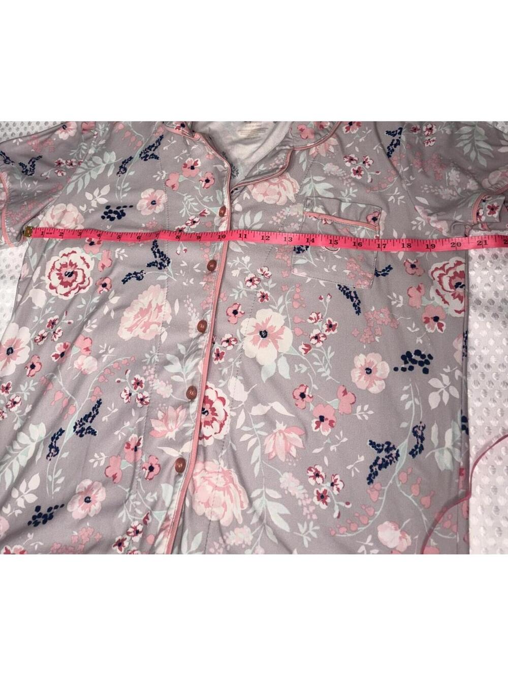 Born Women’s Floral Pajama Set Medium Gray Pink Button Front Sleepwear - Picture 5 of 9